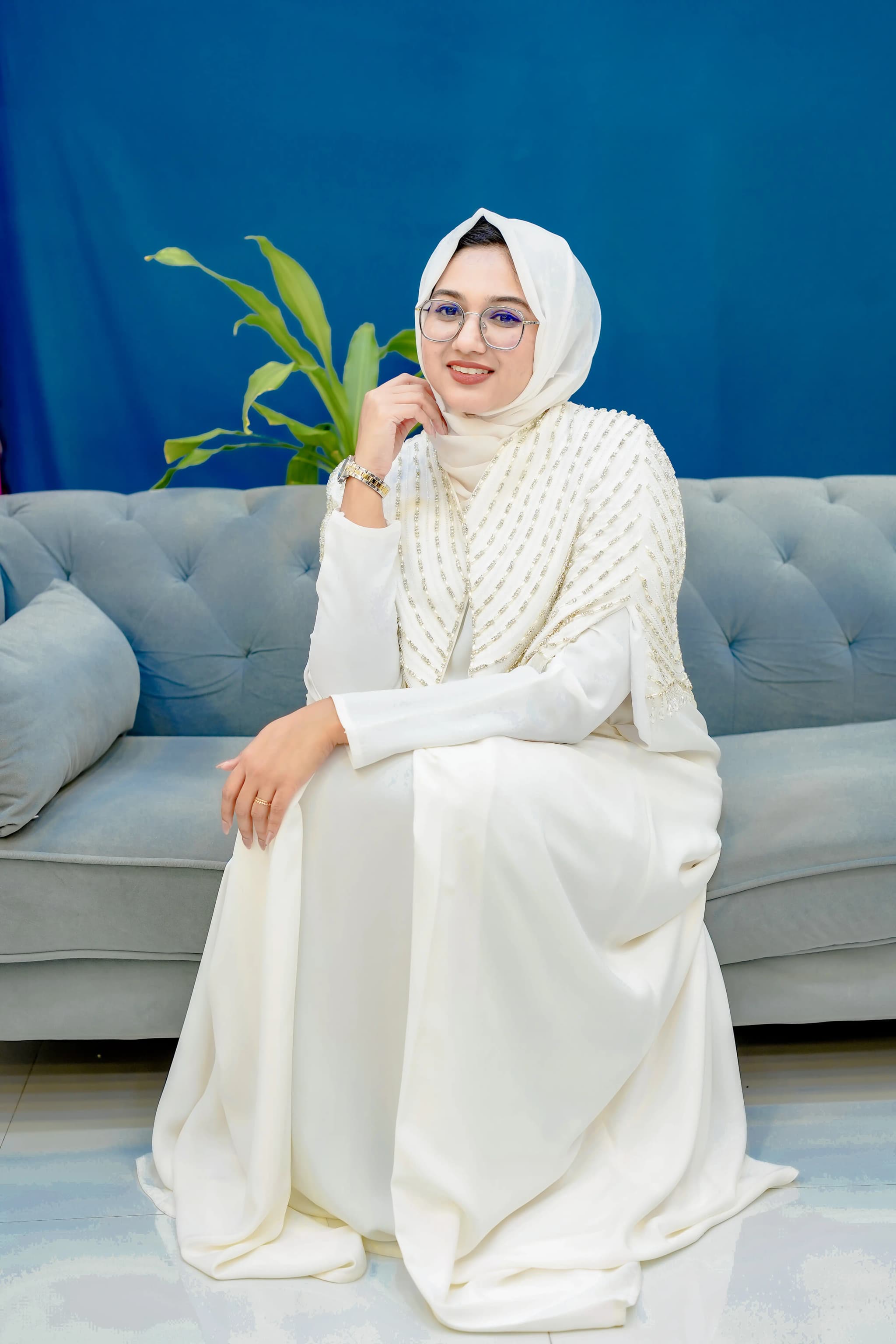 White Nida BTN work Abaya.